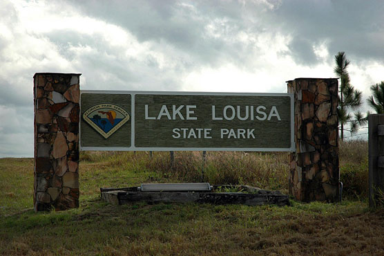 Lake Louisa Sign