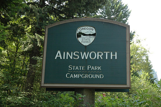 Ainsworth-Sign
