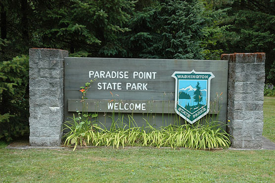 Paradise-Point-Sign