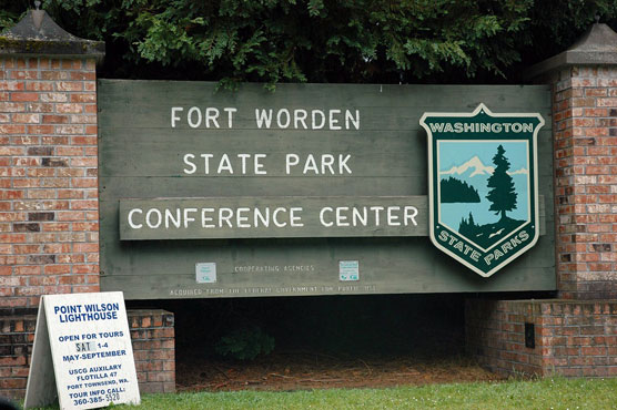 Fort-Worden-Sign