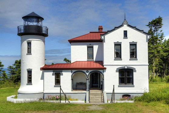 Admiralty_Head_Lighthouse