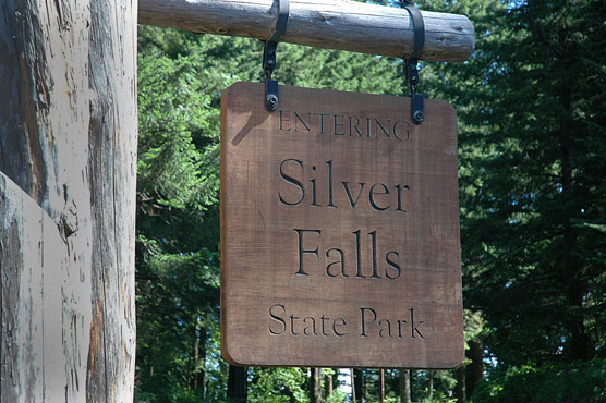 Silver-Falls-Sign