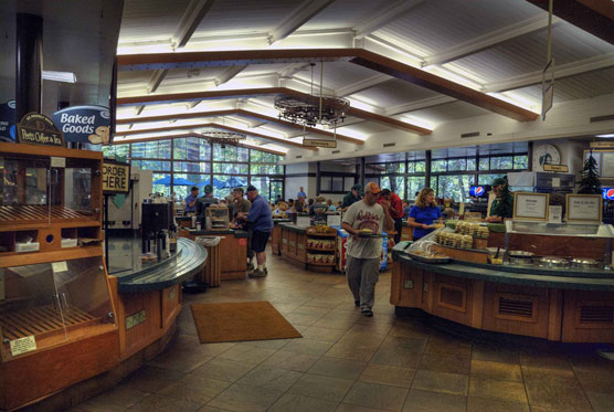 Yosemite-Village-Food-Court