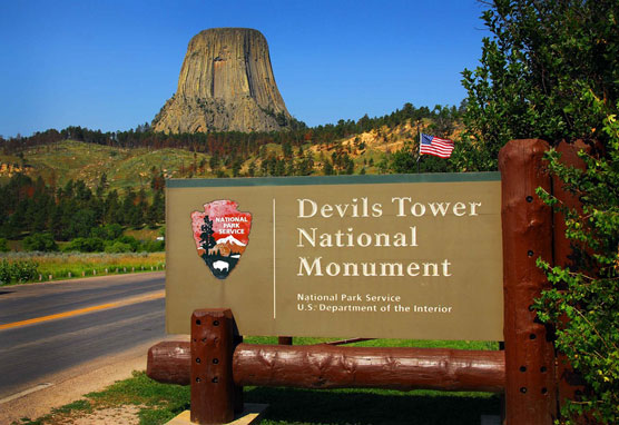 Devils-Tower-Sign