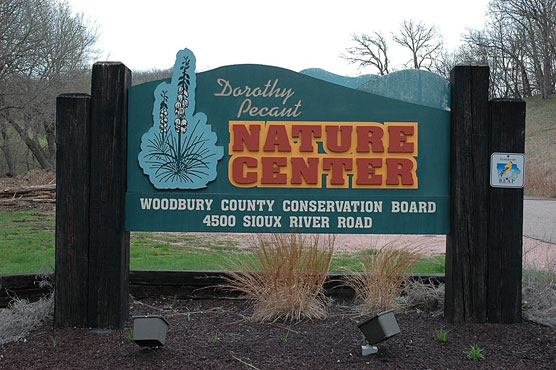 Nature-Center-Sign