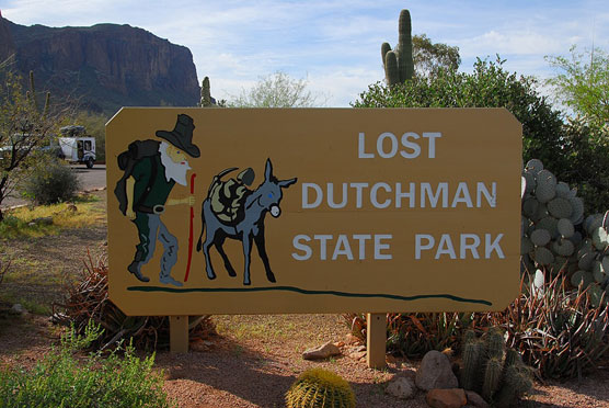 Lost-Dutchman-Sign