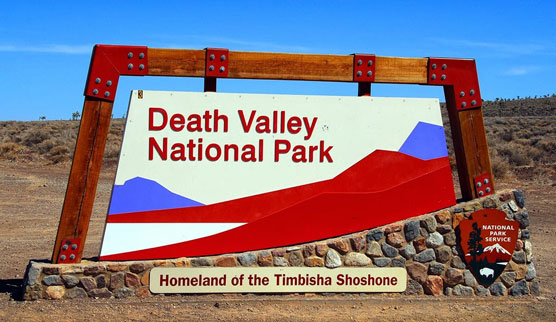 Death-Valley-Sign