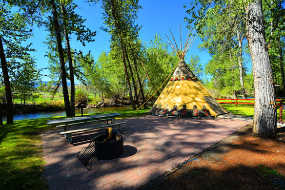 Clyde-Holliday-State-Park_Teepee