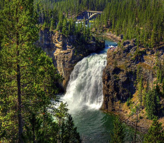 Yellowstone_National_Park_Upper_Falls