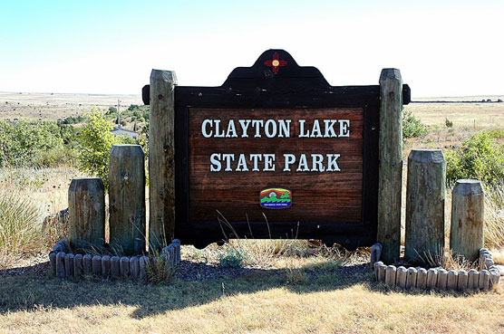 Clayton-Lake-Sign