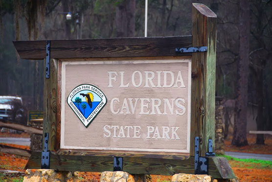 Florida-Caverns-Sign