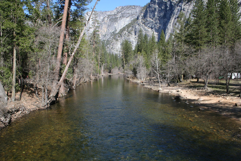 Yosemite_National_Park_Merced_River
