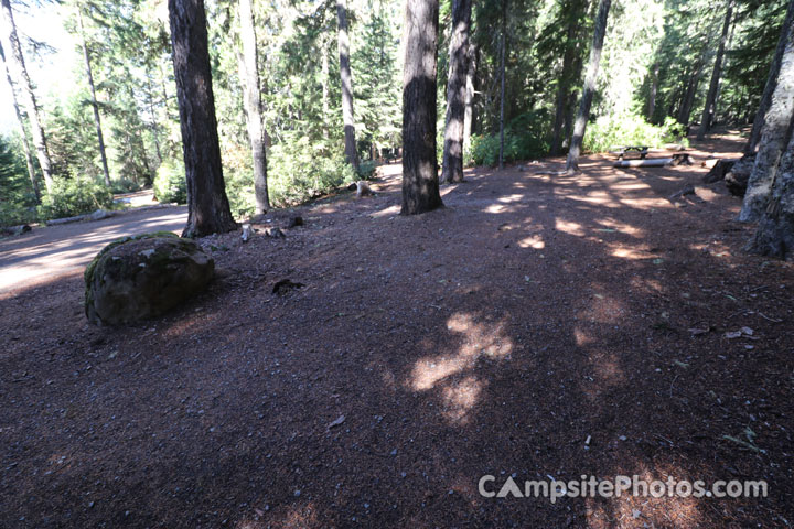 Clear Lake Campground 012 Parking
