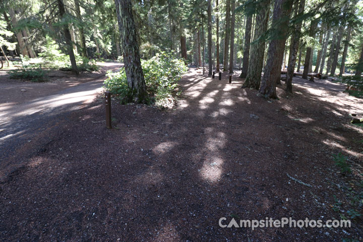 Clear Lake Campground 020 Parking