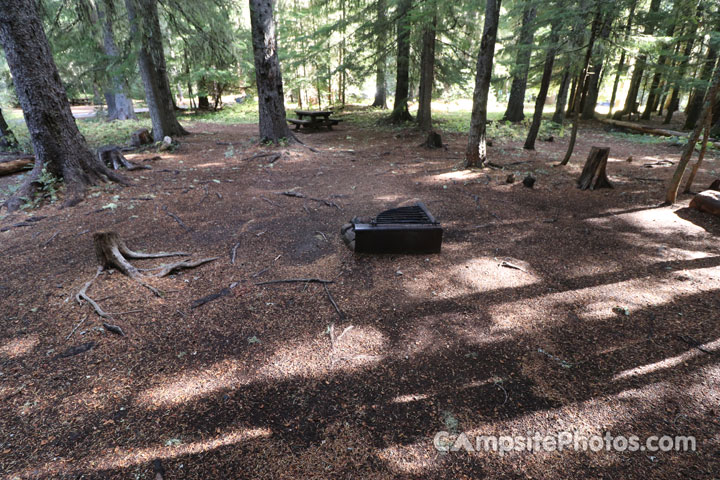 Little Crater Lake Campground 004 Camping Area