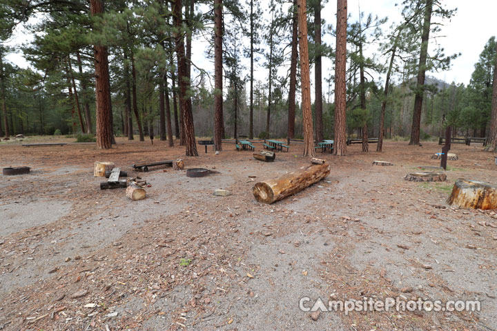 Hat Creek Group Camp GS3 Common Area