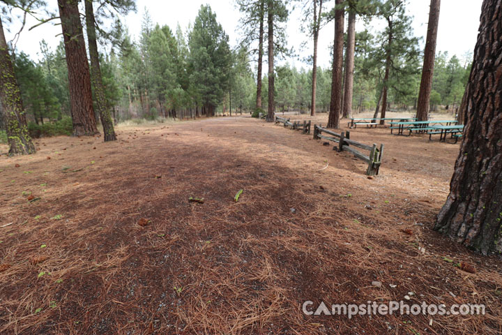Hat Creek Group Camp GS3 Parking