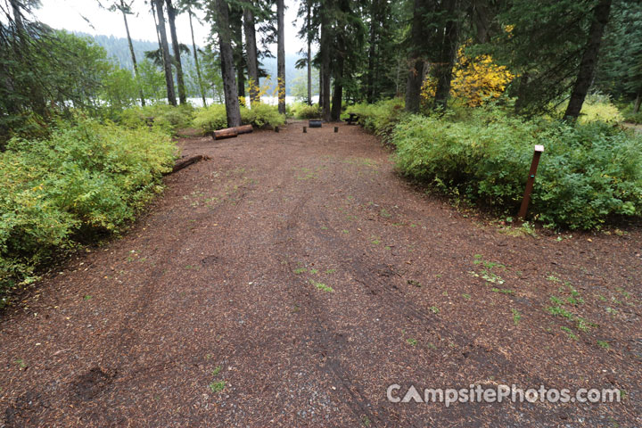 Trapper Creek Campground 014 Parking