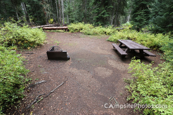 Trapper Creek Campground 032 Camping Area