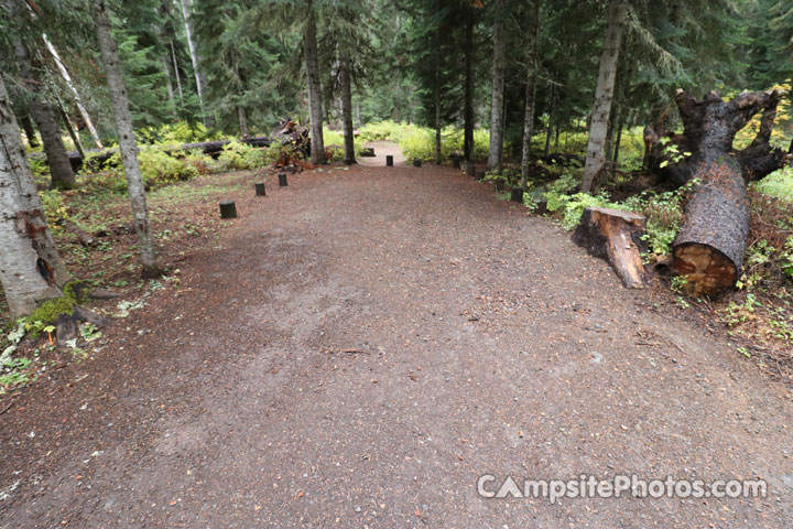 Trapper Creek Campground 032 Parking