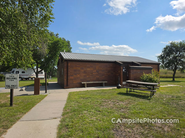 Homestead Knolls Bathhouse