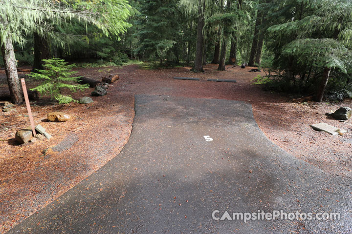 Fish Lake Campground 005 Parking