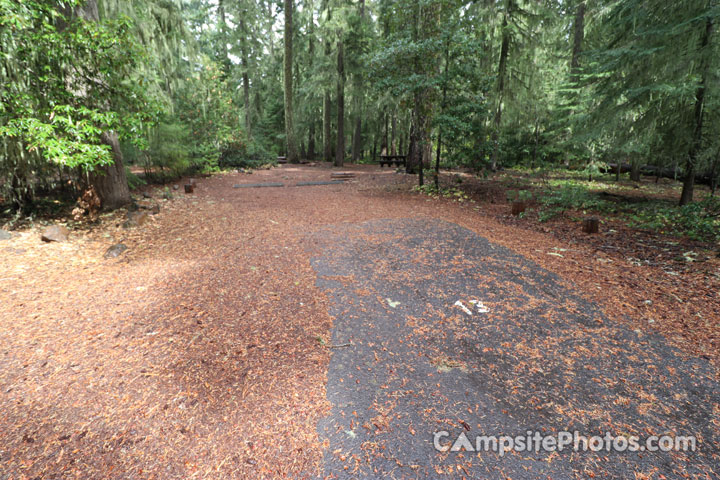 Fish Lake Campground 013 Parking