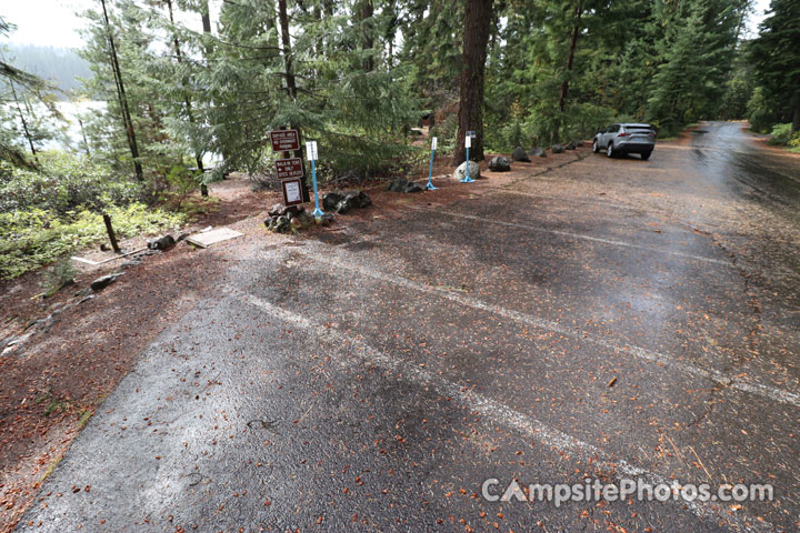 Fish Lake Campground 018-020 Parking