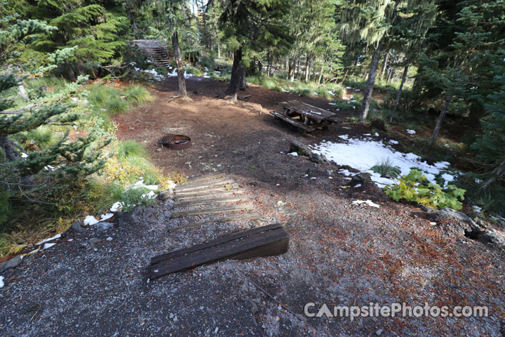Big Lake Campground 025 Camping Area