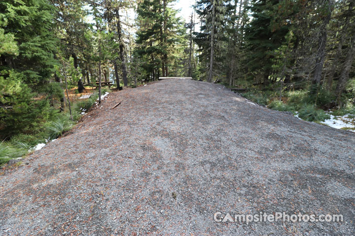 Big Lake Campground 026 Parking