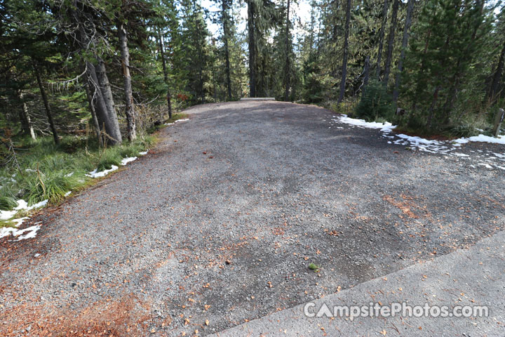 Big Lake Campground 027 Parking