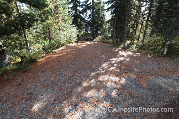 Big Lake Campground 035 Parking