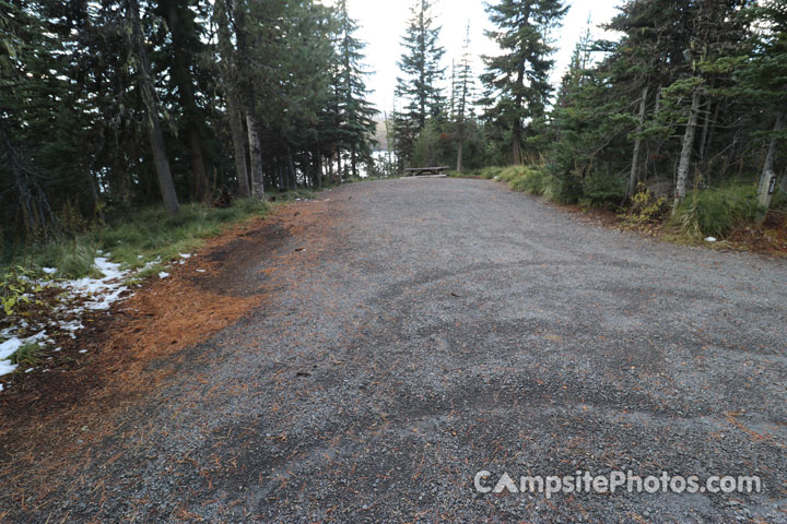 Big Lake Campground 038 Parking