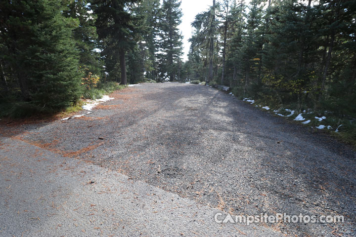 Big Lake Campground 041 Parking