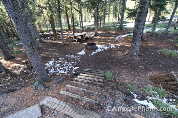 Big Lake Campground 047 Camping Area