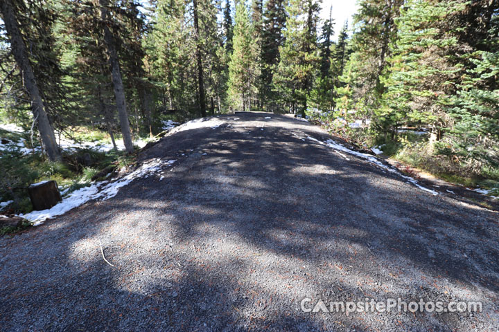 Big Lake Campground 049 Parking