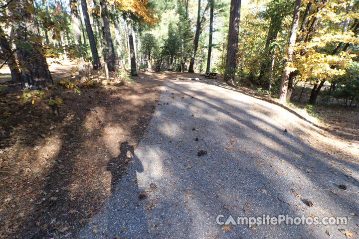 Deer Creek Campground 063 Parking