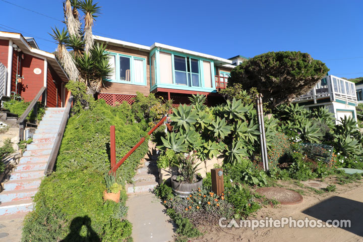 Crystal Cove Beach Cottage 017
