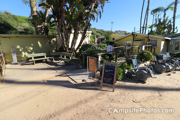 Crystal Cove Beach Cottages Store