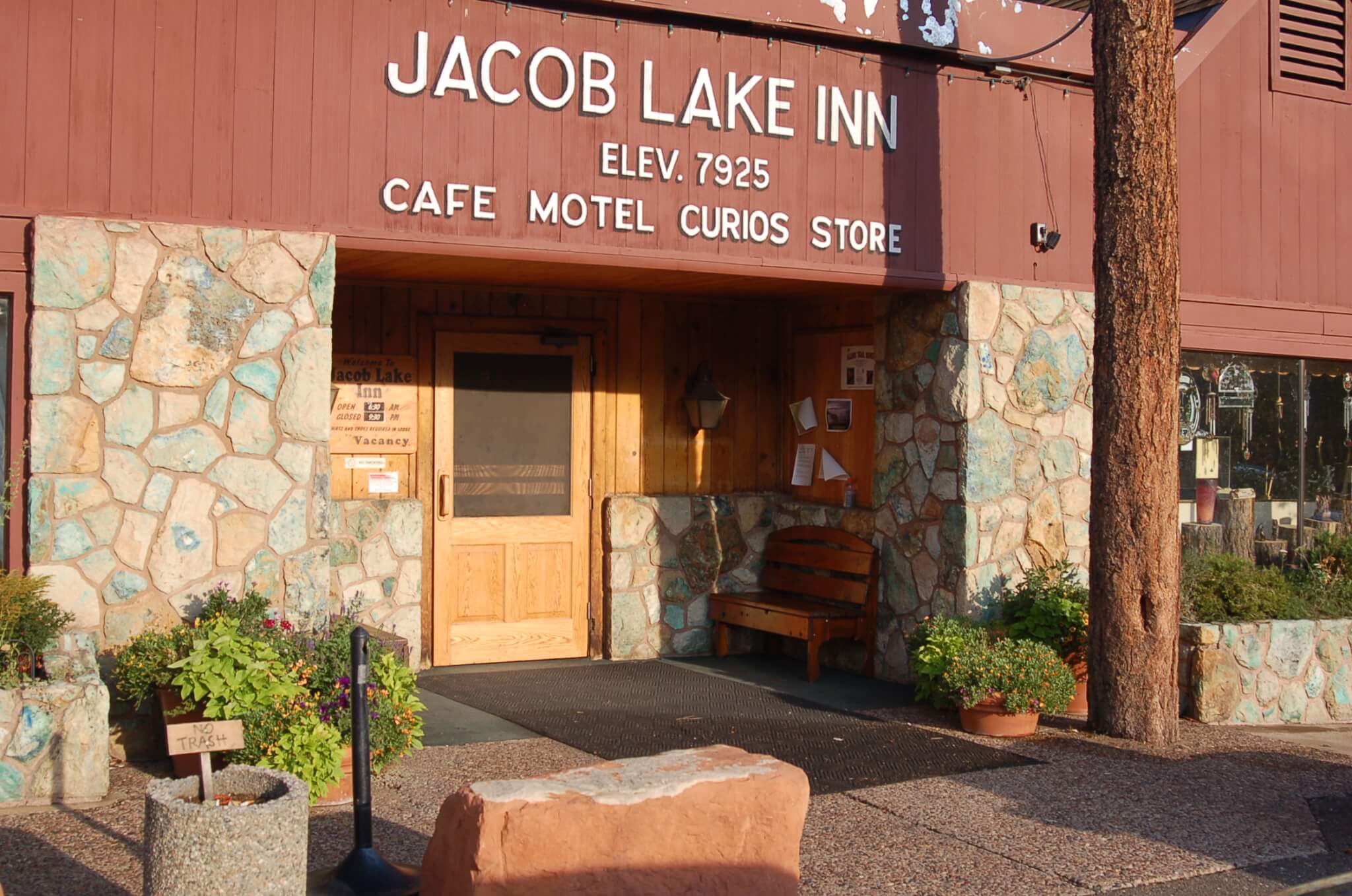 Grand Canyon National Park Area Campgrounds-Jacob_Lake_Inn